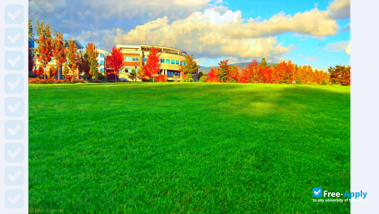 Foto de la Douglas College #11