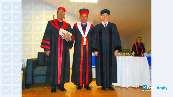 University of Mindelo фотография №2