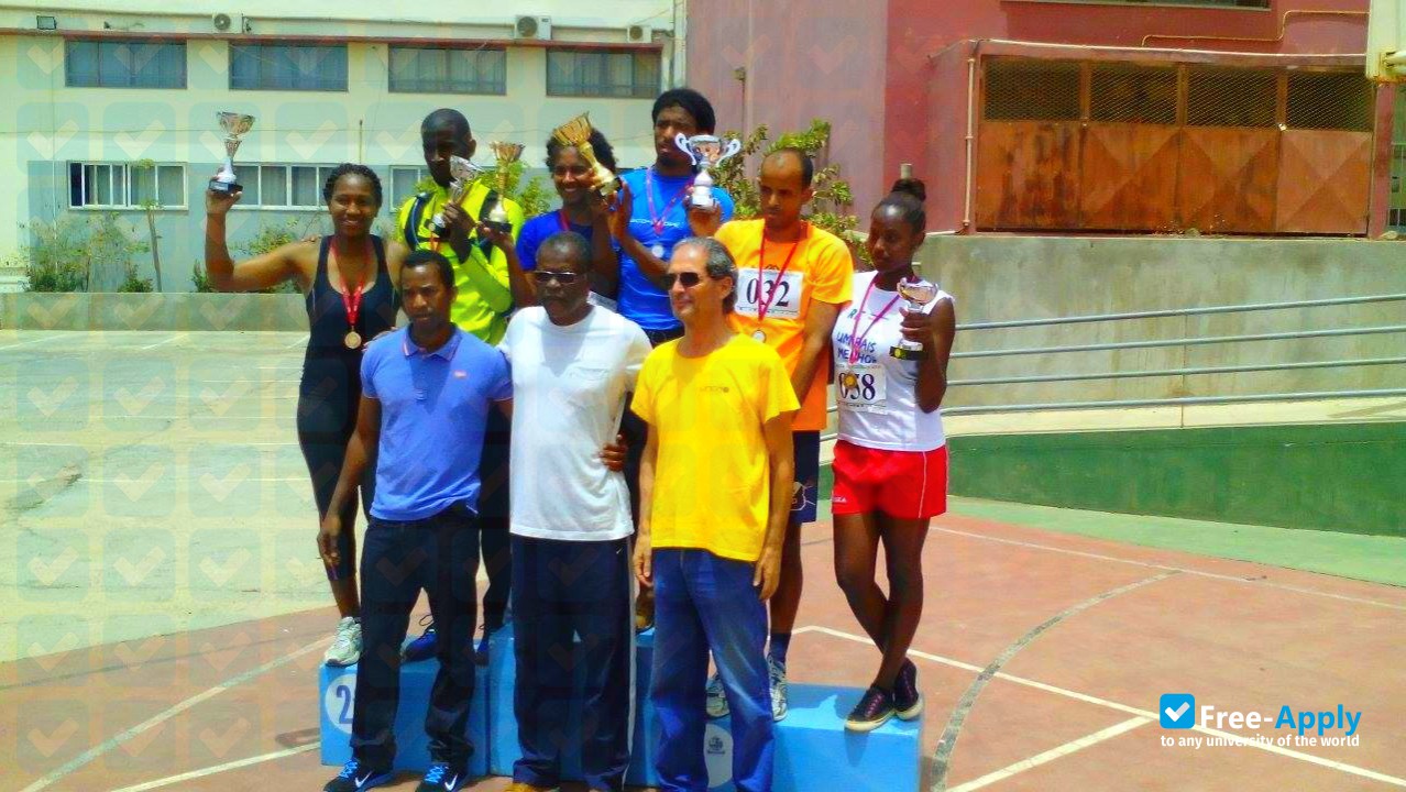 Photo de l’Intercontinental University of Cape Verde #18