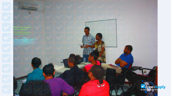 Photo de l’Intercontinental University of Cape Verde #17