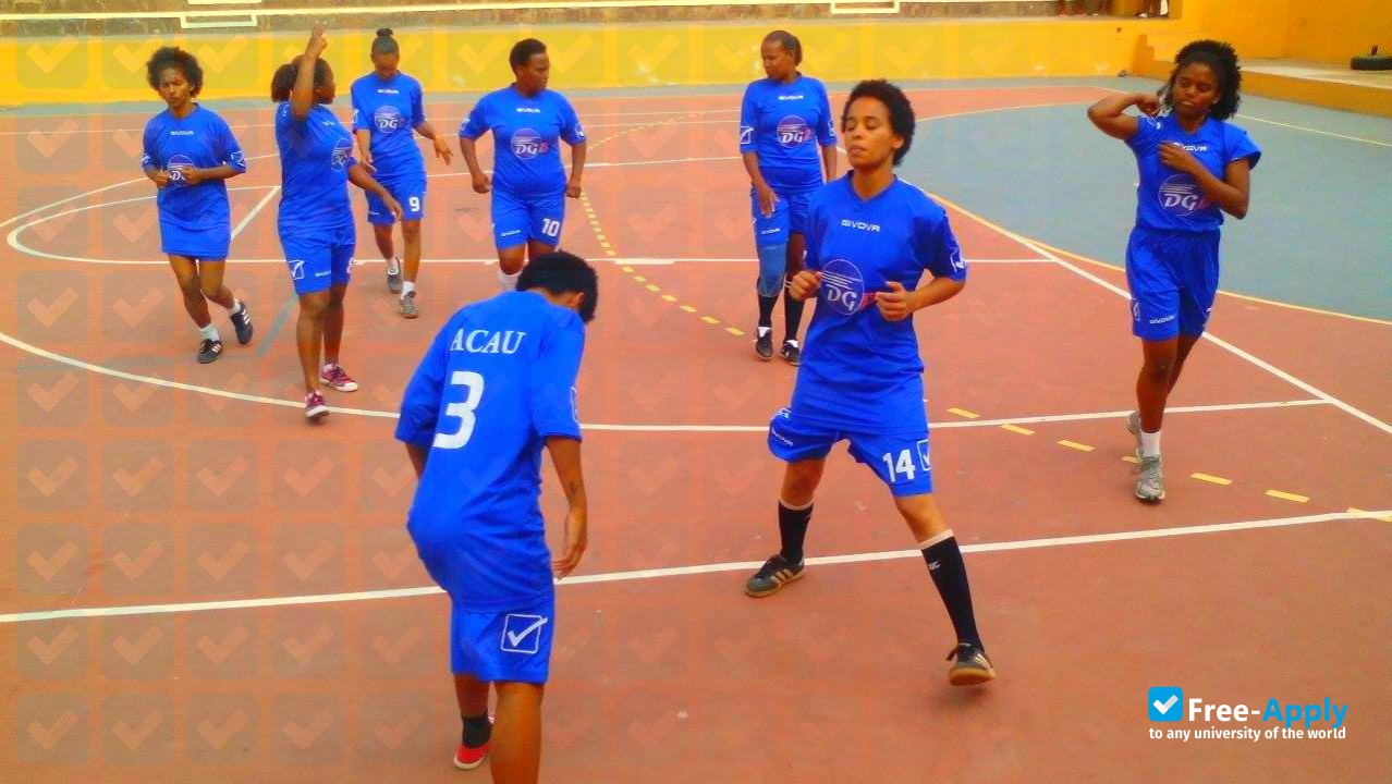 Photo de l’Intercontinental University of Cape Verde #10