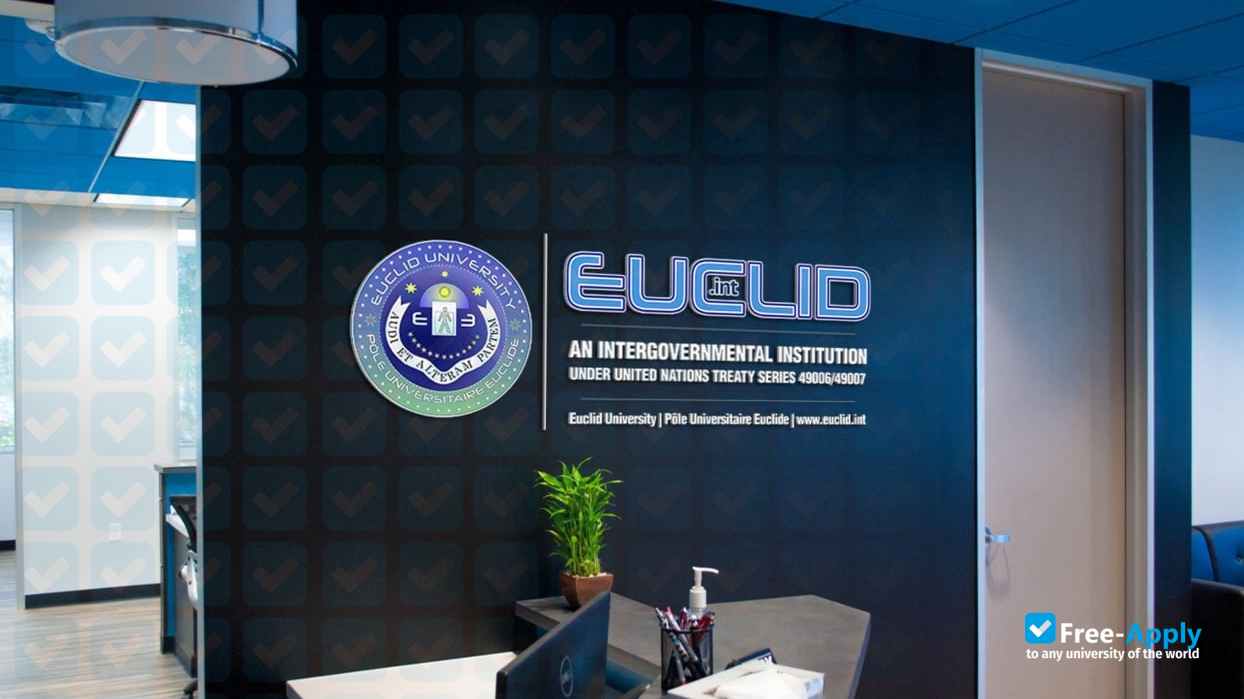Euclid University фотография №2