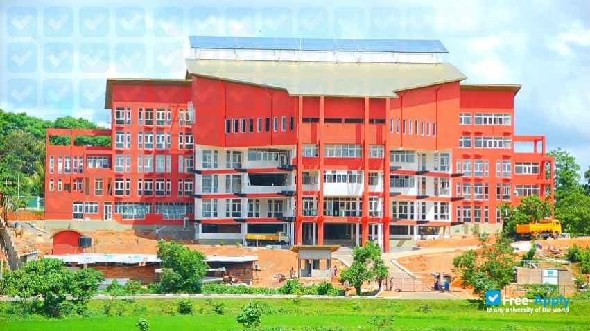 South Asian Institute of Technology and Medicine Malabe photo #1