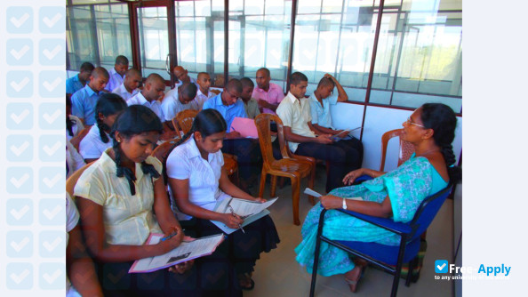 Foto de la Eastern University of Sri Lanka #2
