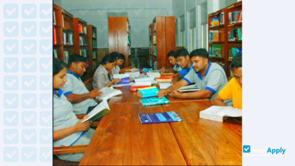 Foto de la University of Vocational Technology Ratmalana #2