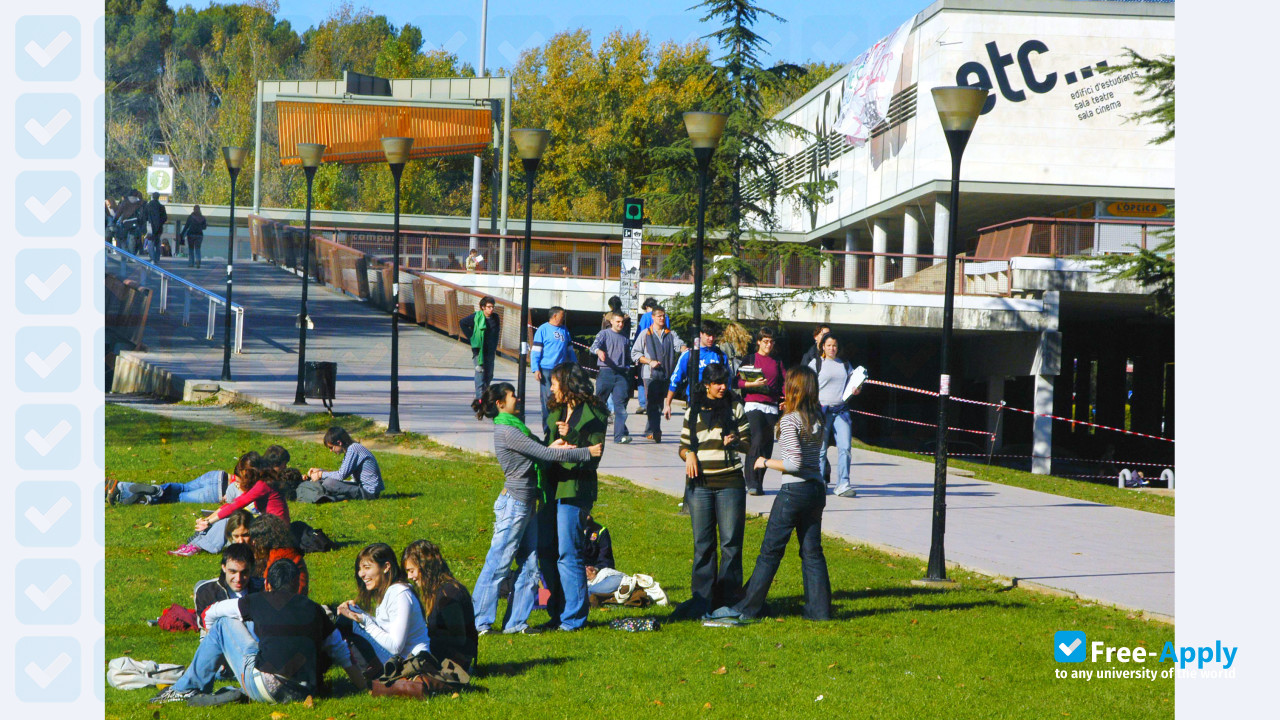 Photo de l’Bolivariana University #8