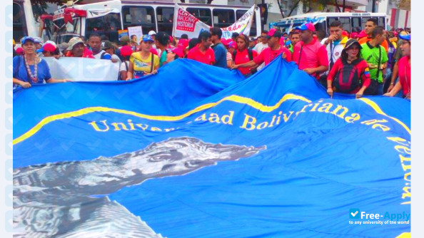 Photo de l’Bolivariana University #2