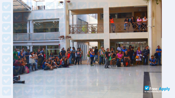 Foto de la Catholic University Cardinal Raúl Silva Henríquez #3
