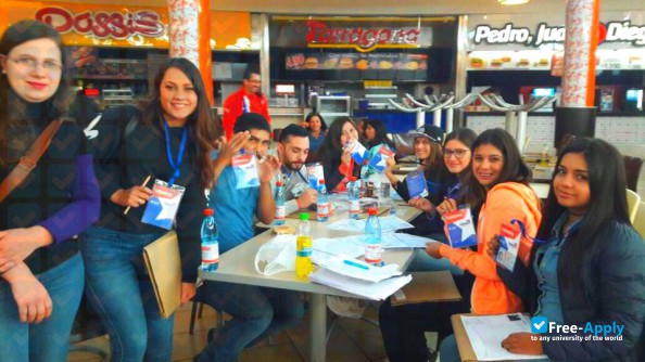Photo de l’University of the Americas #6