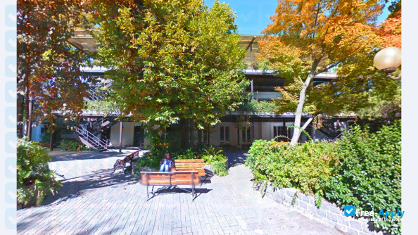 Foto de la Gabriela Mistral University