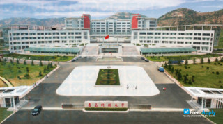 Miniatura de la Qingdao University of Science & Technology #7