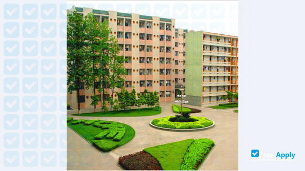 Guangzhou University photo #6