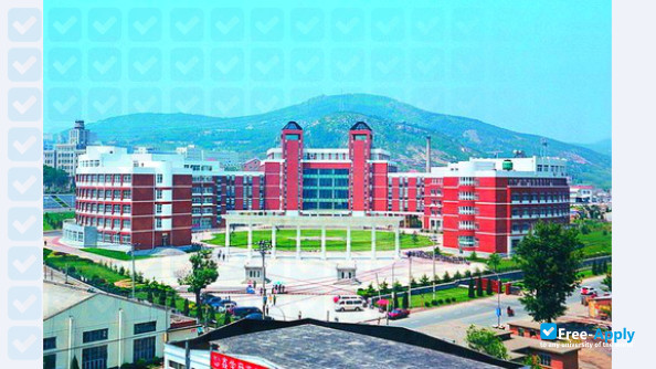 Dalian Maritime University photo #10