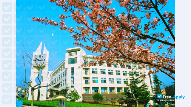 Photo de l’Qingdao University #5
