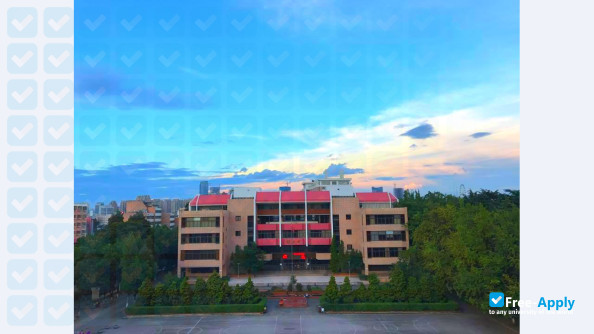 Foto de la Yunnan University #12