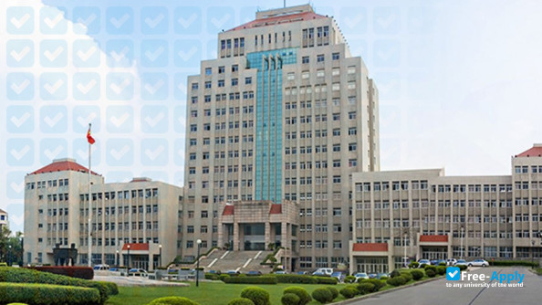 Foto de la Yangzhou University #7