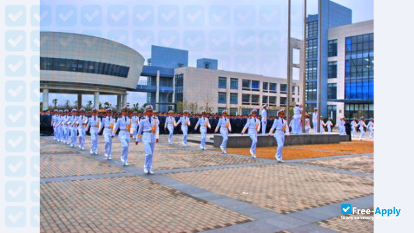 Foto de la Shanghai Maritime University #8