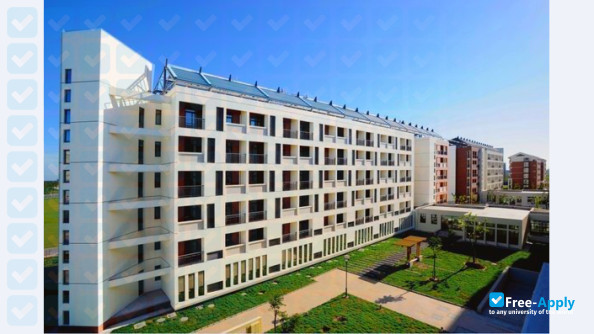Foto de la Shanghai Maritime University #6