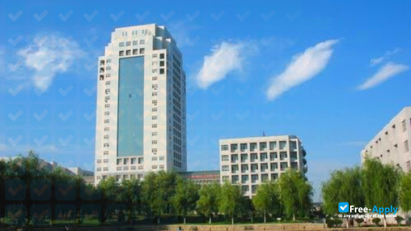 Foto de la Yanshan University #1