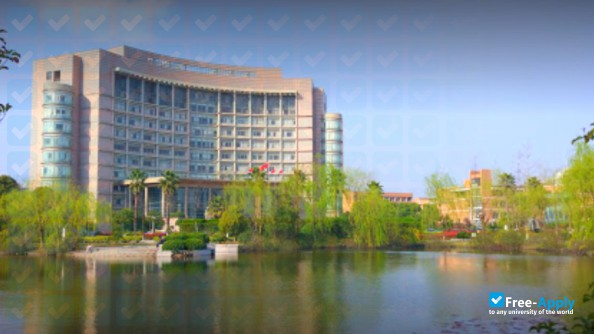 Zhejiang SCI-TECH University photo #4
