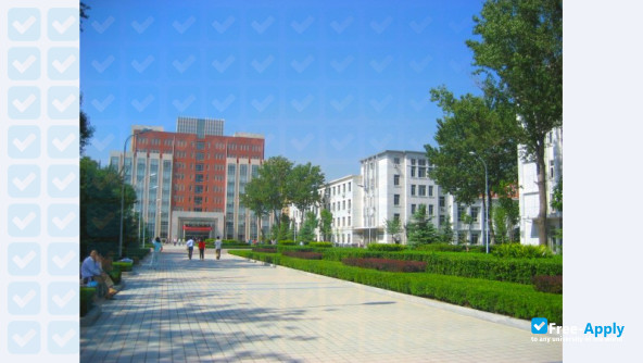 Foto de la Tianjin Medical University #7