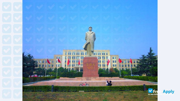 Foto de la Dalian University of Technology #6