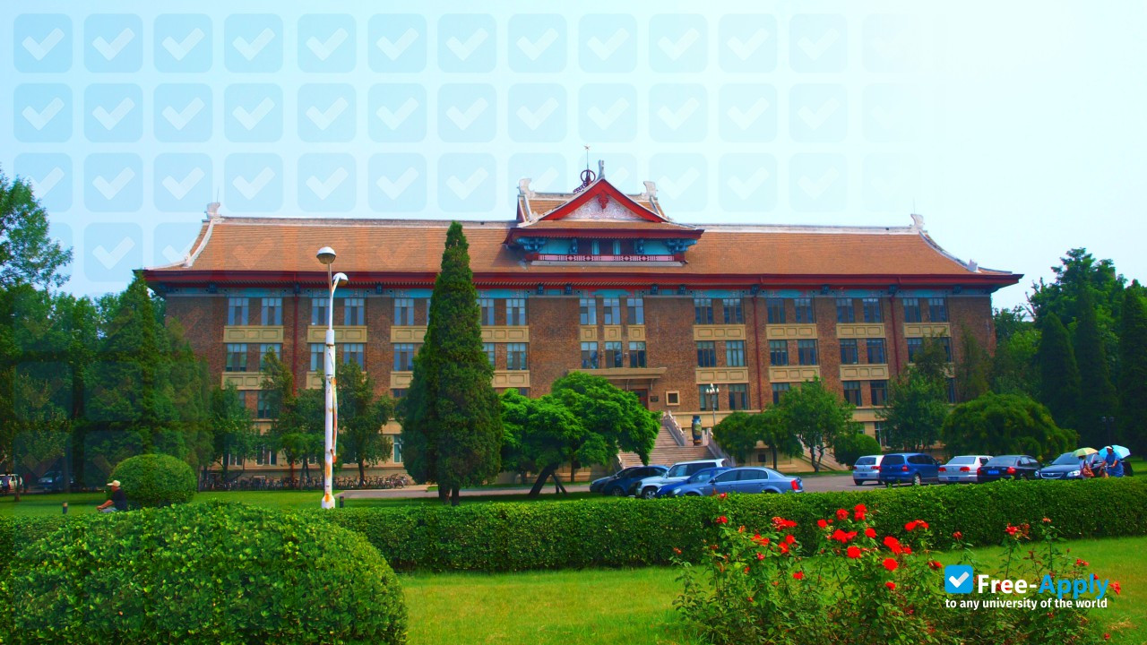 Tianjin University photo #4