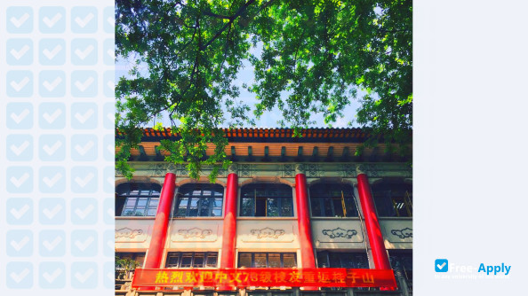 Foto de la Central China Normal University