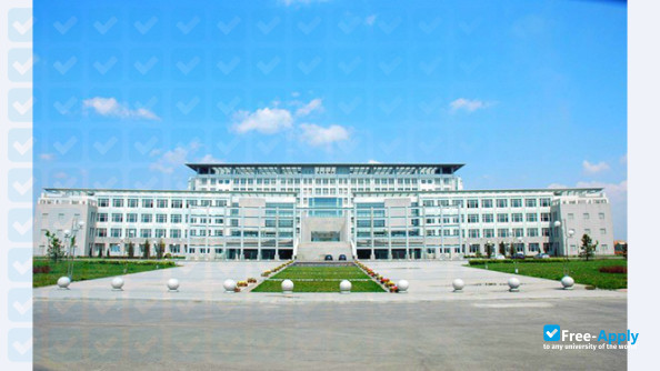 Foto de la Liaoning Provincial College of Communications #6