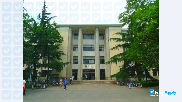 Photo de l’University of Science & Technology Beijing #10