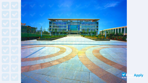 Dalian Vocational & Technical College photo #5