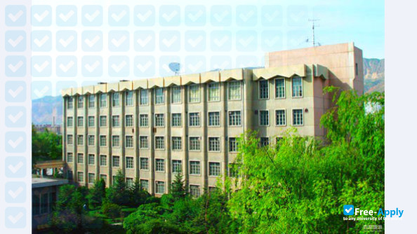 Foto de la South Central University for Nationalities #7