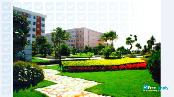 Honghe University photo #2