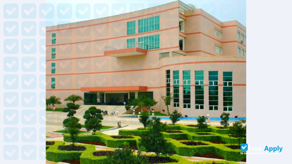 Honghe University photo #9