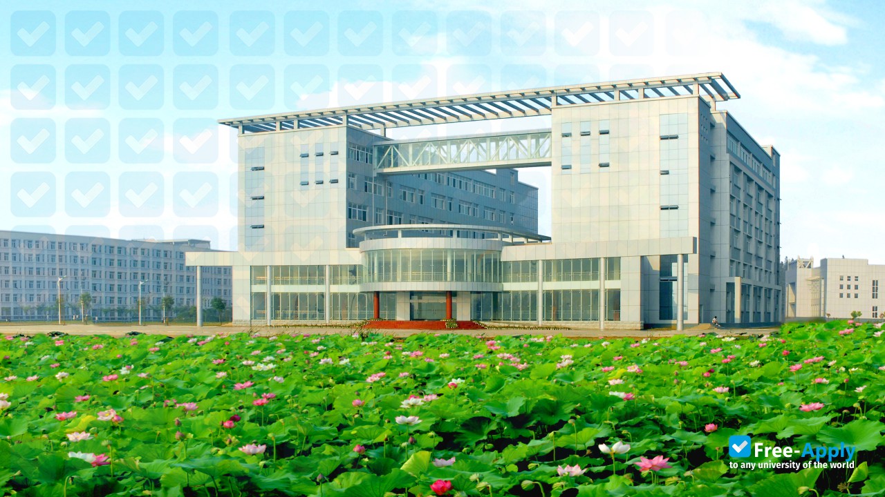 Jianghan Art Vocational College photo #2