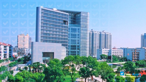 Shanghai Open University photo #4