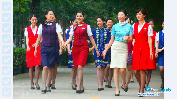 Foto de la Civil Aviation University of China #11