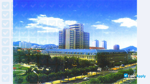 Dalian Medical University фотография №5