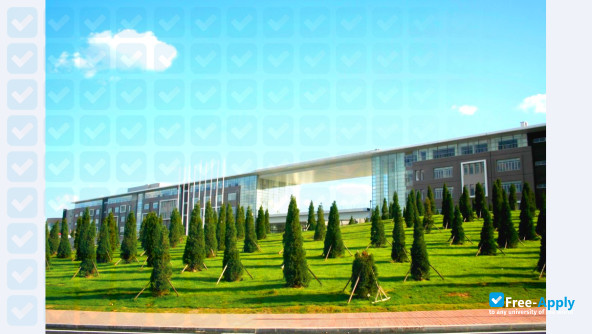 Dalian Medical University photo #3