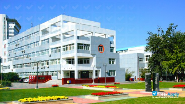 North China University of Technology фотография №8