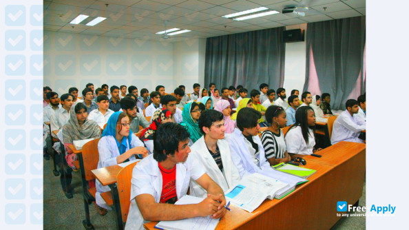 Foto de la Yangtze University #3