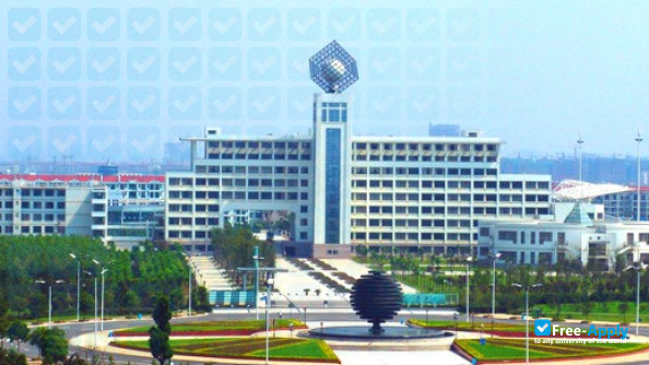 Changzhou University фотография №5