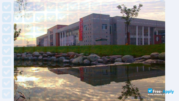 Foto de la Sichuan College of Architectural Technology #8