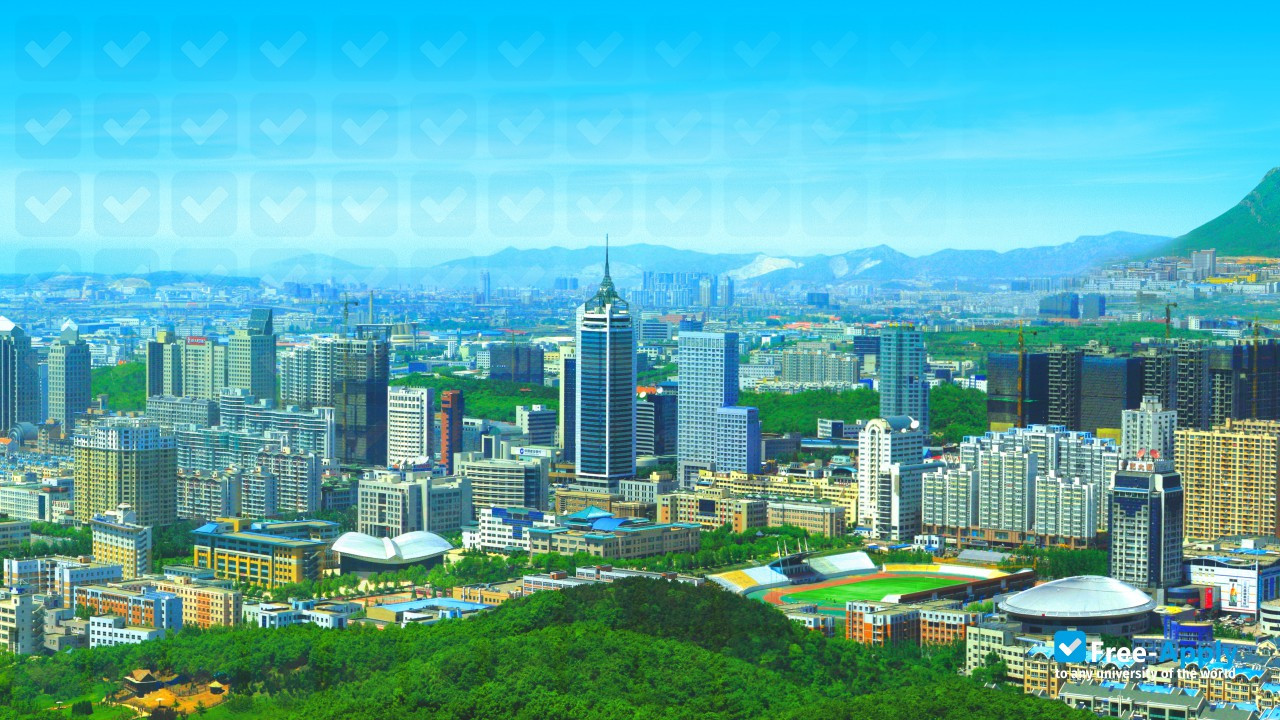 Foto de la Dalian Nationalities University #3