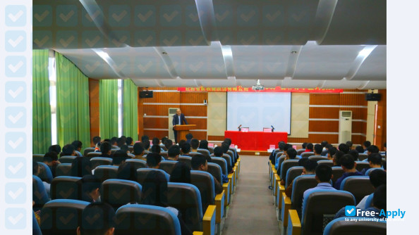 JieYang Vocational & Technical College photo #2