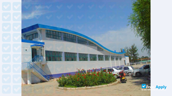 Tianjin University of Commerce photo #10