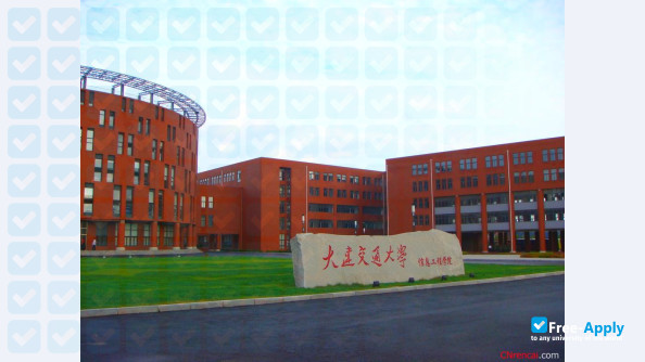 Foto de la Dalian Jiaotong University (Railway Institute) #2