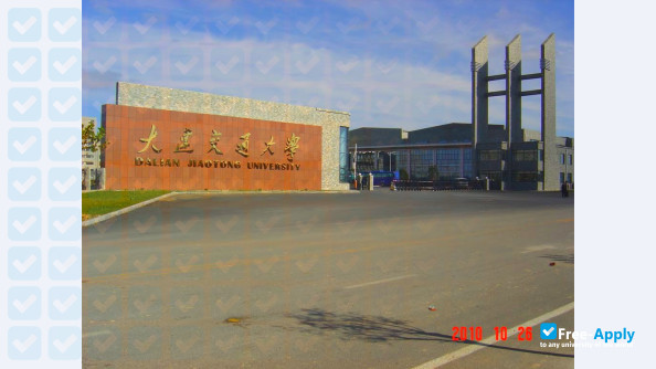 Foto de la Dalian Jiaotong University (Railway Institute) #4