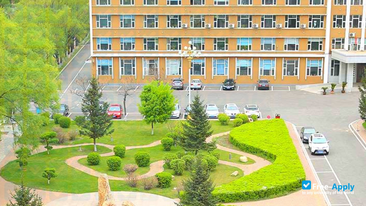 Liaoyuan Vocational and Technical College photo #3