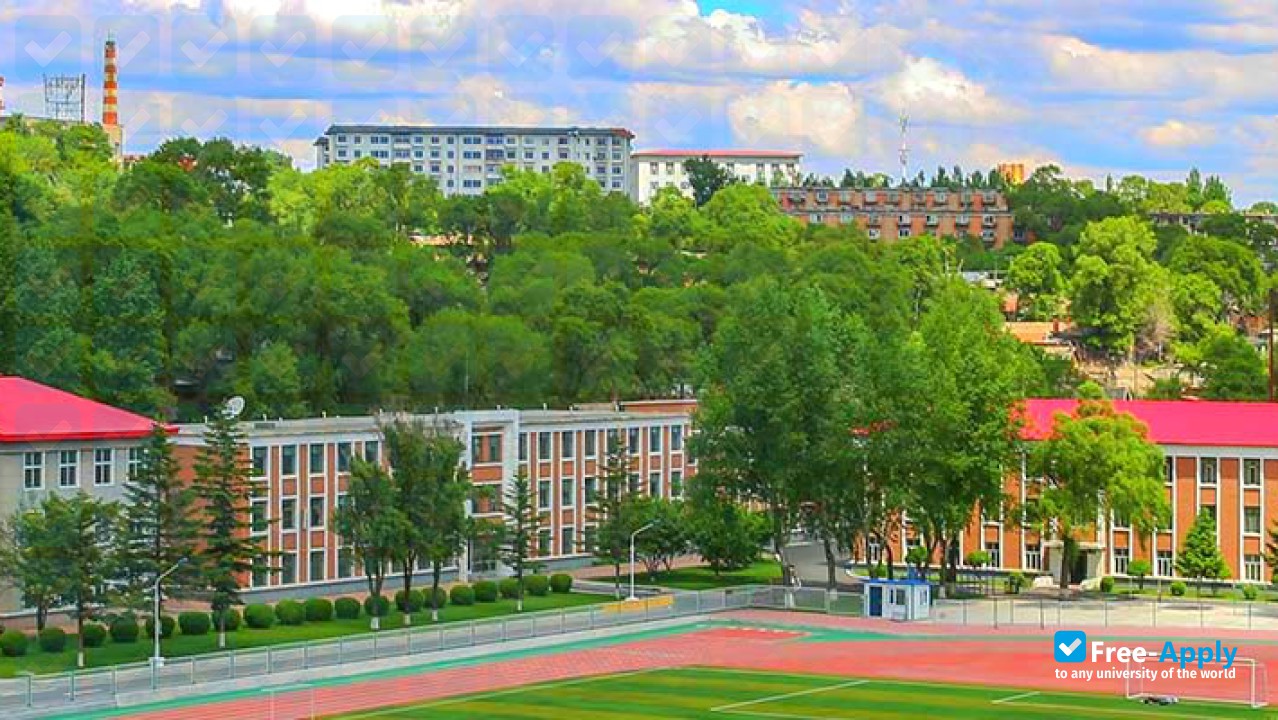 Liaoyuan Vocational and Technical College photo #2